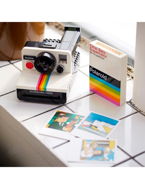LEGO Ideas Ideas Polaroid OneStep SX-70 Camera, 21345 product photo View 07 L