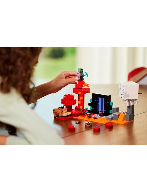 LEGO Minecraft The Nether Portal Ambush, 21255 product photo View 06 L