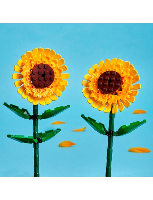 LEGO Botanicals Sunflowers, 40524 product photo View 05 L