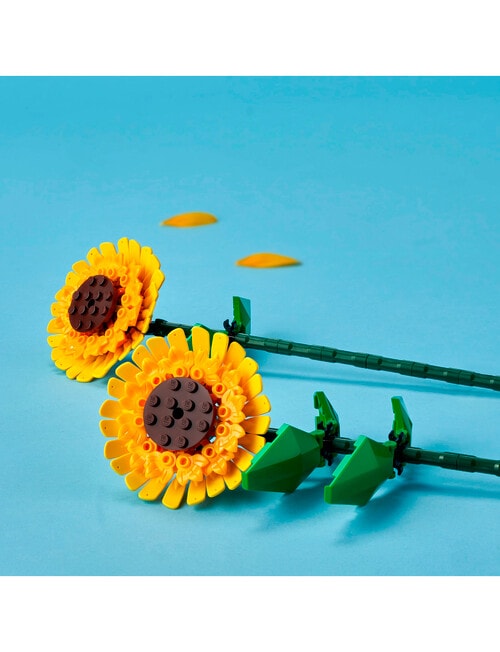 LEGO Botanicals Sunflowers, 40524 product photo View 06 L