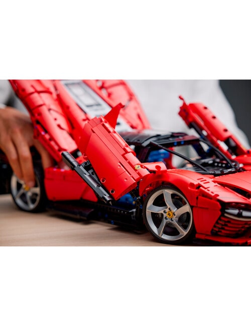 Lego Technic Technic Ferrari Daytona SP3, 42143 product photo View 05 L