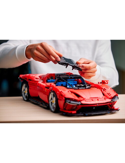 Lego Technic Technic Ferrari Daytona SP3, 42143 product photo View 08 L