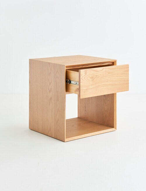 LUCA Oakland Side Table product photo View 07 L