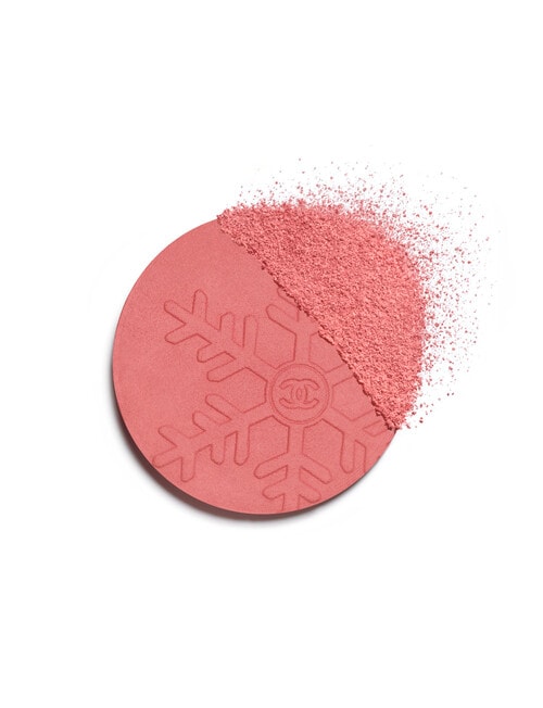 CHANEL LES BEIGES Healthy Winter Glow Blush. Exclusive Creation. product photo View 03 L