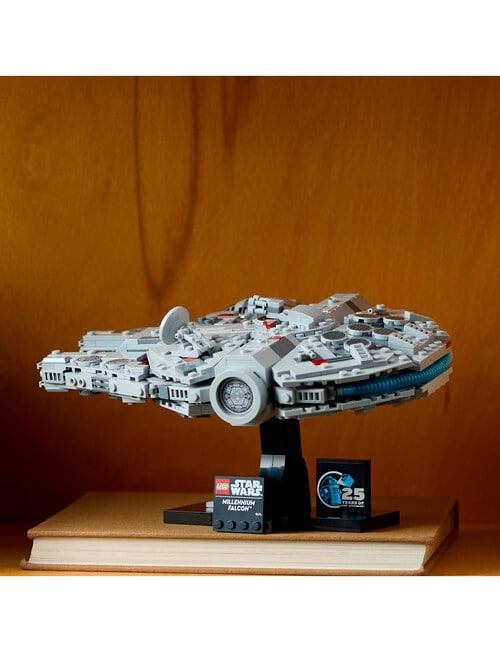 LEGO Star Wars Millennium Falcon, 75375 product photo View 11 L