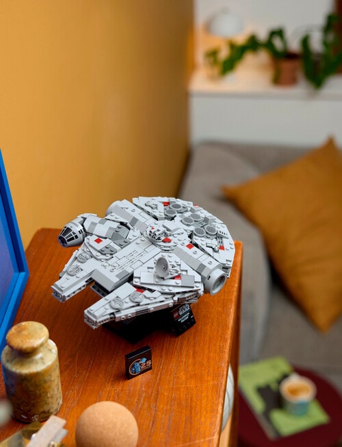 LEGO Star Wars Millennium Falcon, 75375 product photo View 13 L
