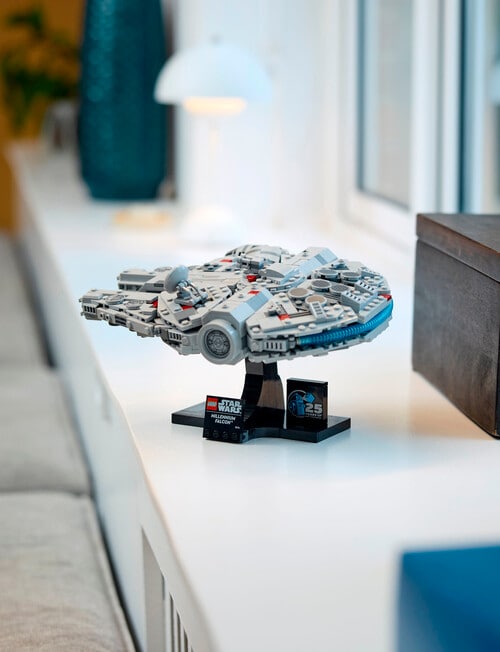 LEGO Star Wars Millennium Falcon, 75375 product photo View 14 L