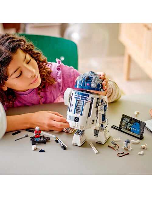 LEGO Star Wars R2-D2, 75379 product photo View 09 L