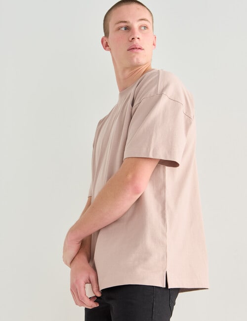 Tarnish Oversize Dusky Tee, Pink product photo View 05 L