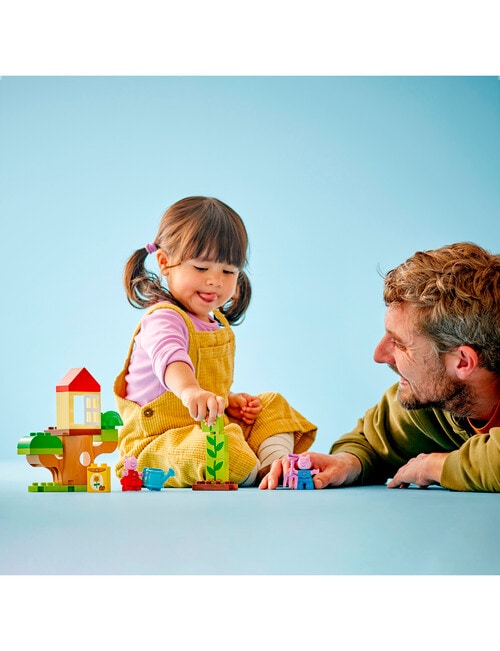 LEGO DUPLO Peppa Pig Garden and Tree House, 10431 product photo View 06 L
