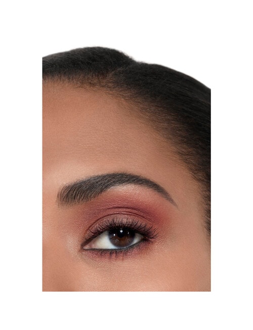 CHANEL OMBRE ESSENTIELLE Multi-Use Longwearing Eyeshadow product photo View 07 L