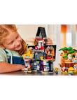 LEGO Minions Minions and Gru's Family Mansion, 75583 product photo View 08 S