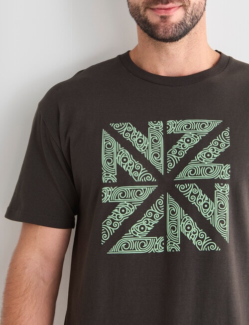 Mr Vintage NZZN Whakairo Mono Tee, Iron product photo View 04 L