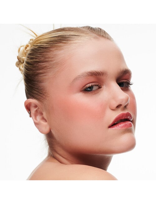 MAC Glow Play Cushiony Blush product photo View 04 L