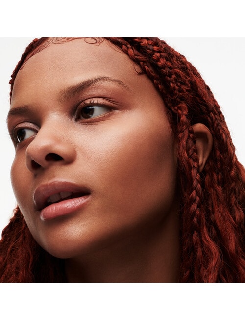 MAC Glow Play Cushiony Blush product photo View 04 L