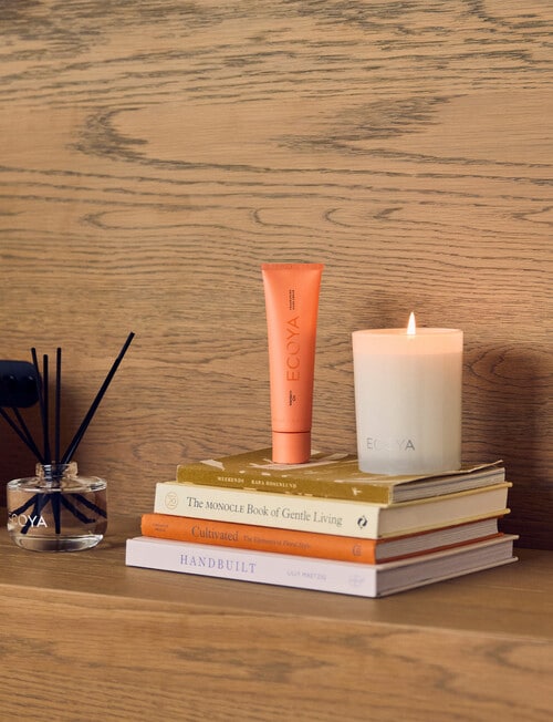 Ecoya Mandarin Gin Madison Candle, 400g product photo View 05 L