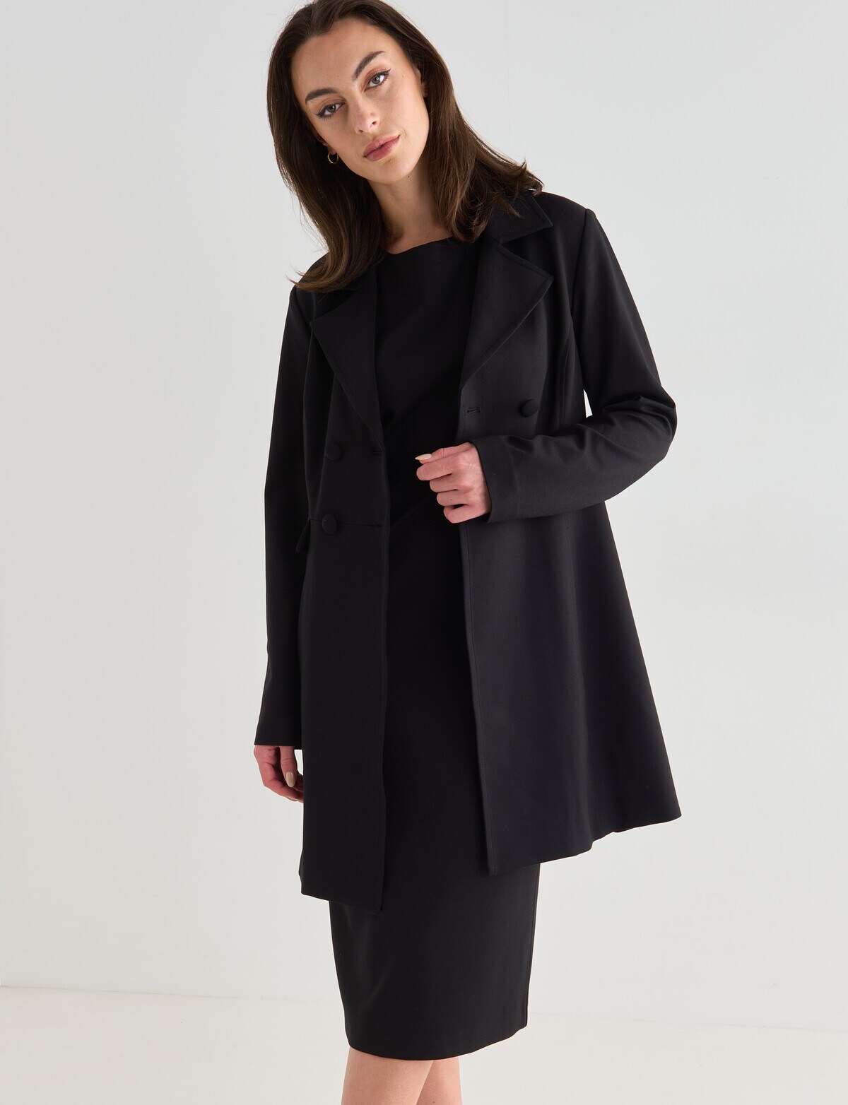 deres Gabriella long oval coat black deres Gabriella long oval