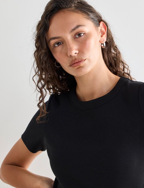 Mineral Hazel Rib Short Sleeve Tee, Black product photo View 05 L