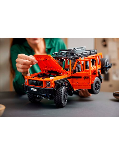 LEGO Technic Technic Mercedes-Benz G 500 PROFESSIONAL Line, 42177 product photo View 12 L