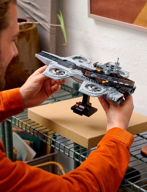LEGO Superheroes Marvel The Avengers Helicarrier, 76295 product photo View 11 L
