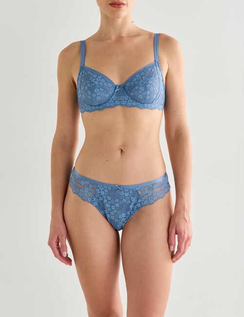 Lyric Marlene Lace Underwire Bra, Bluebell, 10B-16DD product photo View 03 L