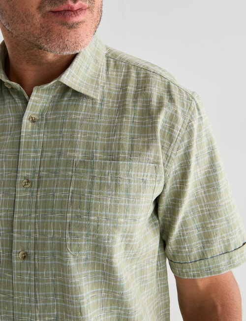 Kauri Trail Short Sleeve Shirt Linen Blend Space Dye, Khaki product photo View 04 L