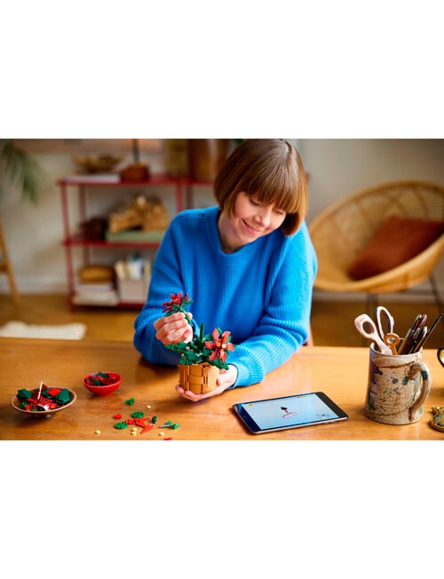 LEGO Botanicals Poinsettia, 10370 product photo View 06 L