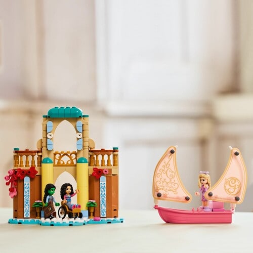 Lego Wicked Glinda, Elphaba & Nessarose at Shiz University, 75681 product photo View 04 L