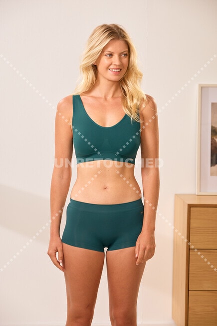 Jockey Woman Skimmies Nylon Crop, Twilight Teal, 8-20 product photo View 03 L