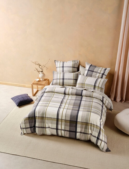 Linen House Luca Duvet Cover Set product photo