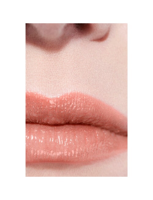 CHANEL ROUGE COCO BAUME - SHINE Hydrating Beautifying Tinted Lip Balm - Buildable Colour product photo View 05 L