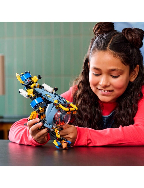 LEGO Technic Deep-Sea Research Submarine, 42201 product photo View 04 L