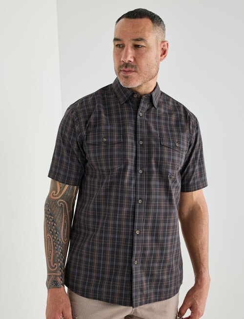 Kauri Trail Cooper Neil Short Sleeve Shirt, Charcoal product photo