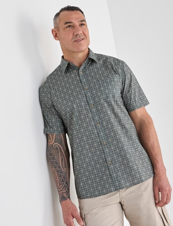 Kauri Trail Print Lawn Star Short Sleeve Shirt, Khaki product photo