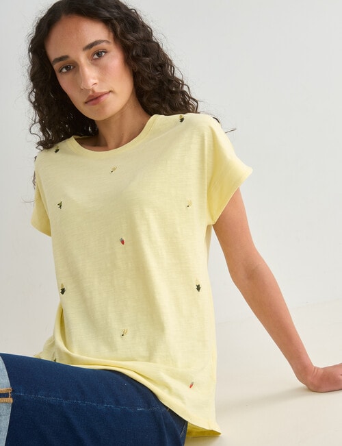 Zest Embroidered Flower Organic Cotton Boxy Tee, Yellow product photo View 07 L
