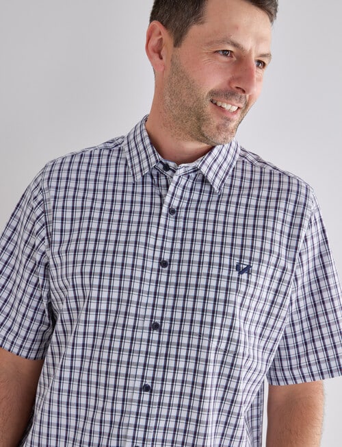 Line 7 Tobin Short Sleeve Shirt, White product photo View 04 L