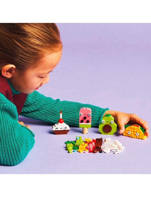 LEGO Classic Creative Food Friends, 11039 product photo View 04 L