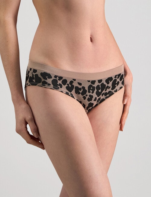 Bendon Seamless Bikini Brief, Leopard Lover product photo View 03 L