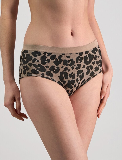 Bendon Seamless Full Brief, Leopard Lover product photo View 03 L