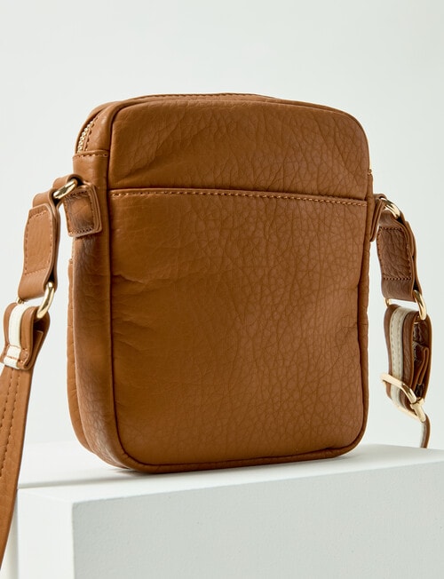 Boston + Bailey Double Pocket Crossbody Bag, Tan & White product photo View 02 L