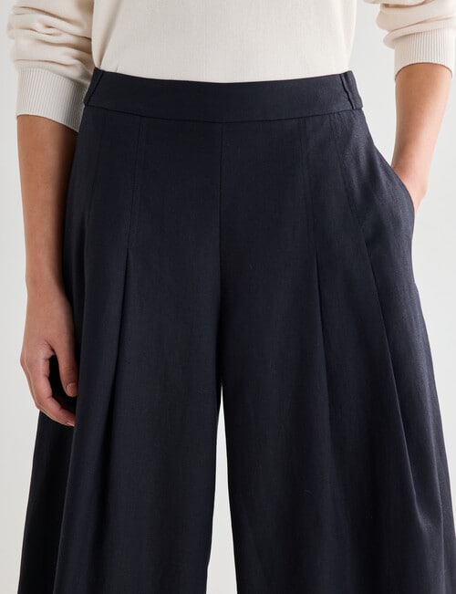 State of play Bertie Pleat Front Ankle Pant, Black product photo View 04 L