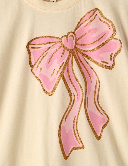 Mac & Ellie Glitter Bow Short Sleeve Boxy Tee, Milk product photo View 02 L