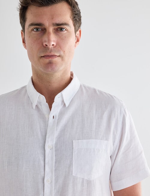 Gasoline Linen Short Sleeve Shirt, White product photo View 04 L