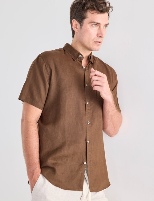 Gasoline Linen Short Sleeve Shirt, Chocolate product photo