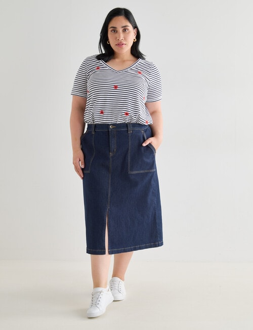 Studio Curve Organic Cotton Flower Embroidery V-Neck Tee, White product photo View 03 L