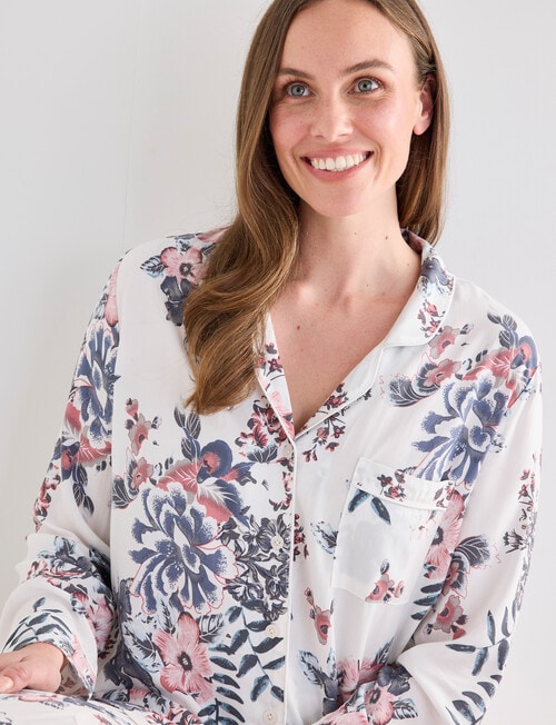 Whistle Sleep Classic Long Sleeve PJ Set, Amethyst Print product photo View 04 L