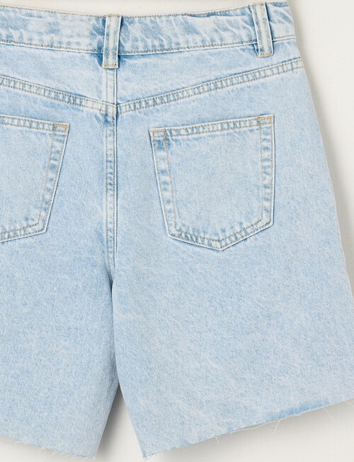 Switch Chloe, Relaxed Short, Cali Blue product photo View 02 L