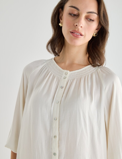 Oliver Black Three Quarter Sleeve Blouse, Cream product photo