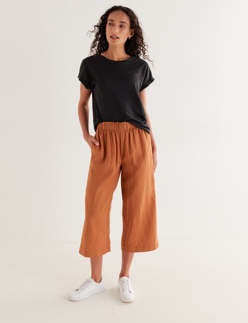 Zest Essentials Linen Tee, Black product photo View 03 L