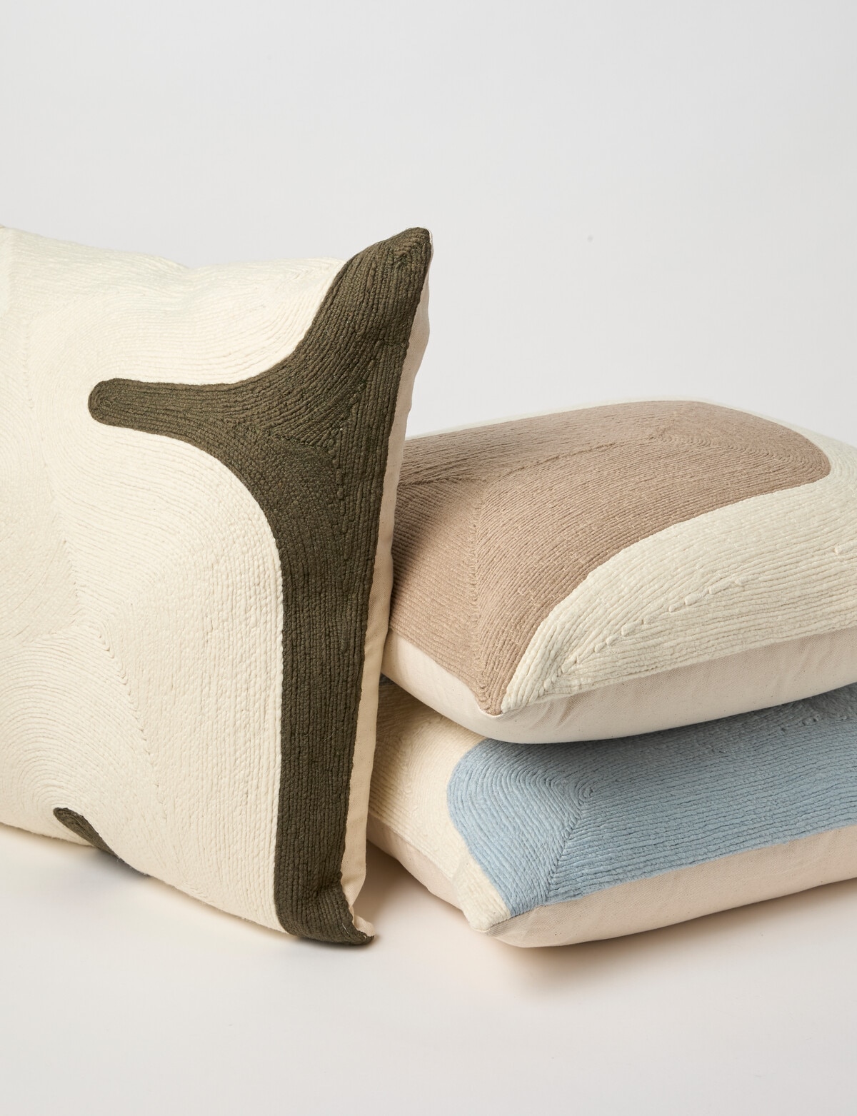 M&Co Lisbon Cushion - Lounge Cushions & Throws
